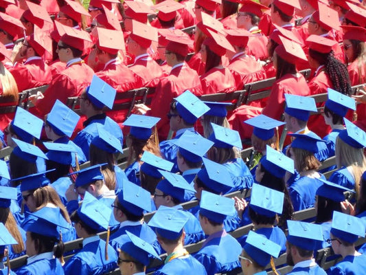 The Tassel With Less Hassle: Grad Party Tips